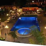 The Caravel 2*