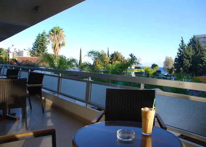 The Caravel 2* Limassol