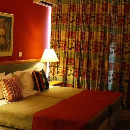 Hotel The Caravel Limassol