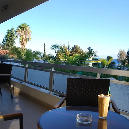 The Caravel 2* Limassol