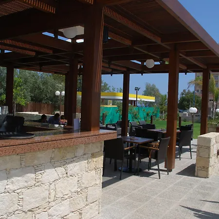 The Caravel 2* Λεμεσός