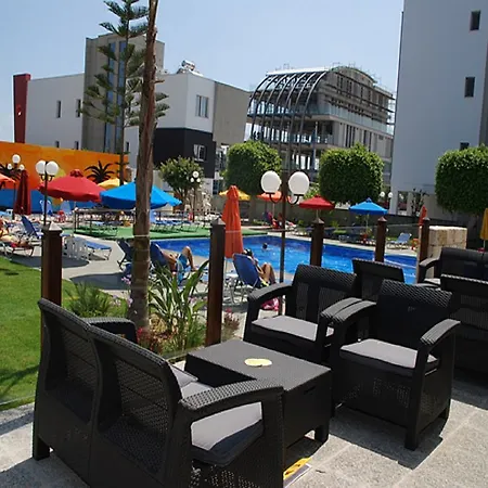 Hotell The Caravel Limassol
