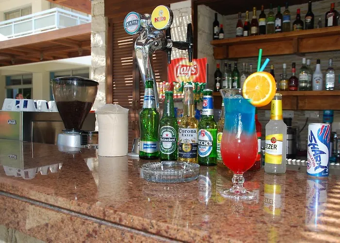 The Caravel מלון לימסול