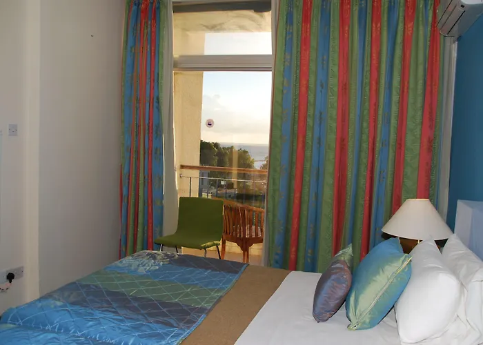 The Caravel 2* לימסול