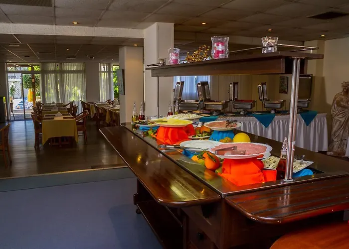 מלון The Caravel לימסול