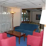 The Caravel Hotel