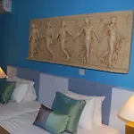 The Caravel Hotel