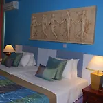 Hotel The Caravel