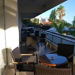 Hotel The Caravel 2*