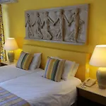 Hotel The Caravel Limassol