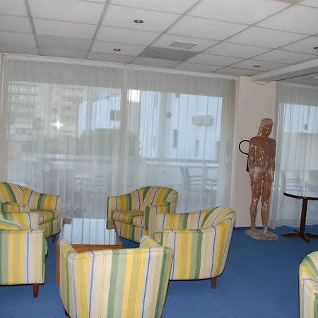 Hotel The Caravel 2*