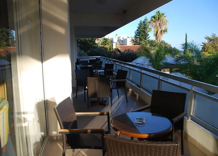 Hotel The Caravel 2*