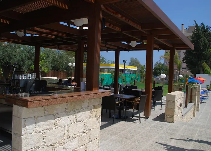 The Caravel 2* Lemesos