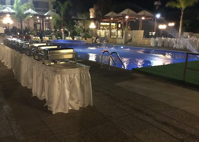 Hotel The Caravel Lemesos